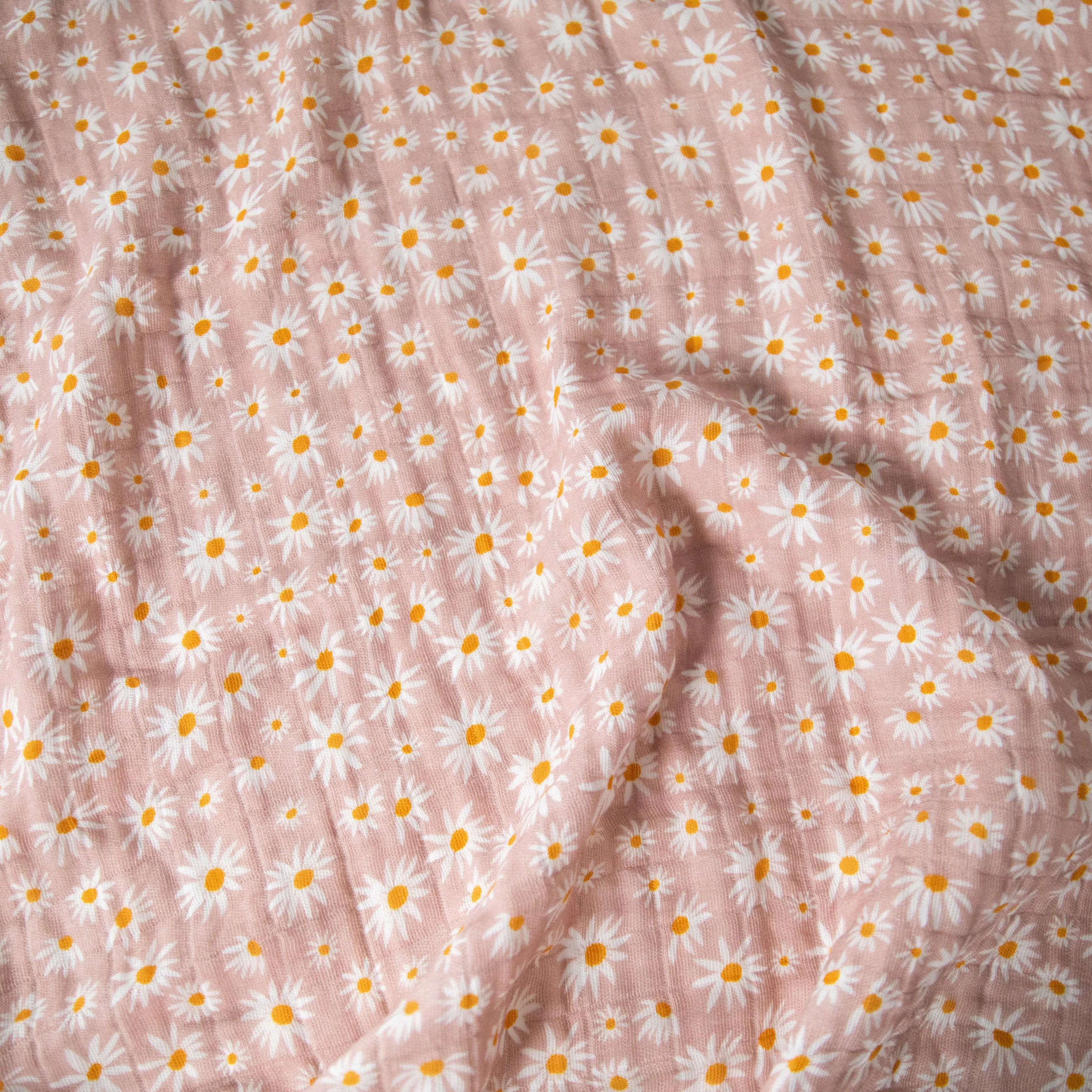 Daisy Swaddle in GOTS Certified Organic Muslin Cotton