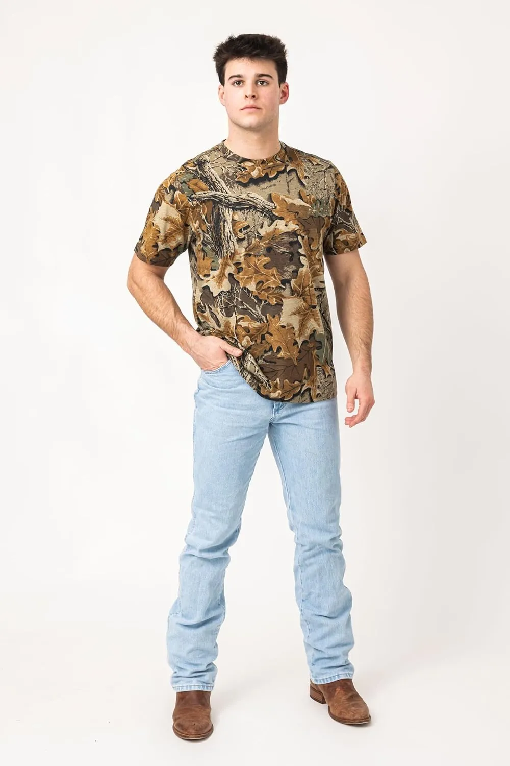 Realtree Camo Hunting Shirt  Short Sleeve Lightweight Cotton-Poly Jersey Tee, Chest Pocket  Outdoor & Workwear
